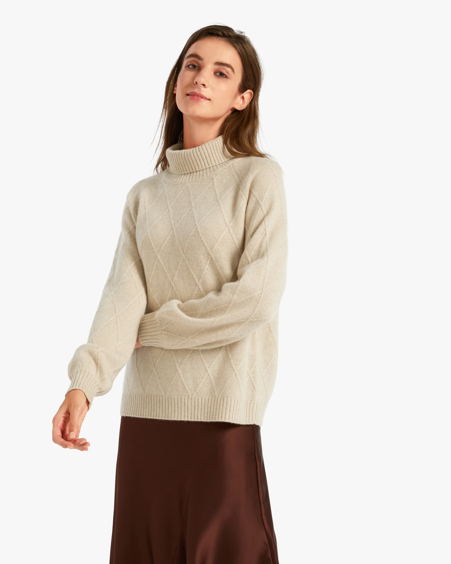 Unique Diamond Knit Cashmere Turtleneck Sweater - Image 15