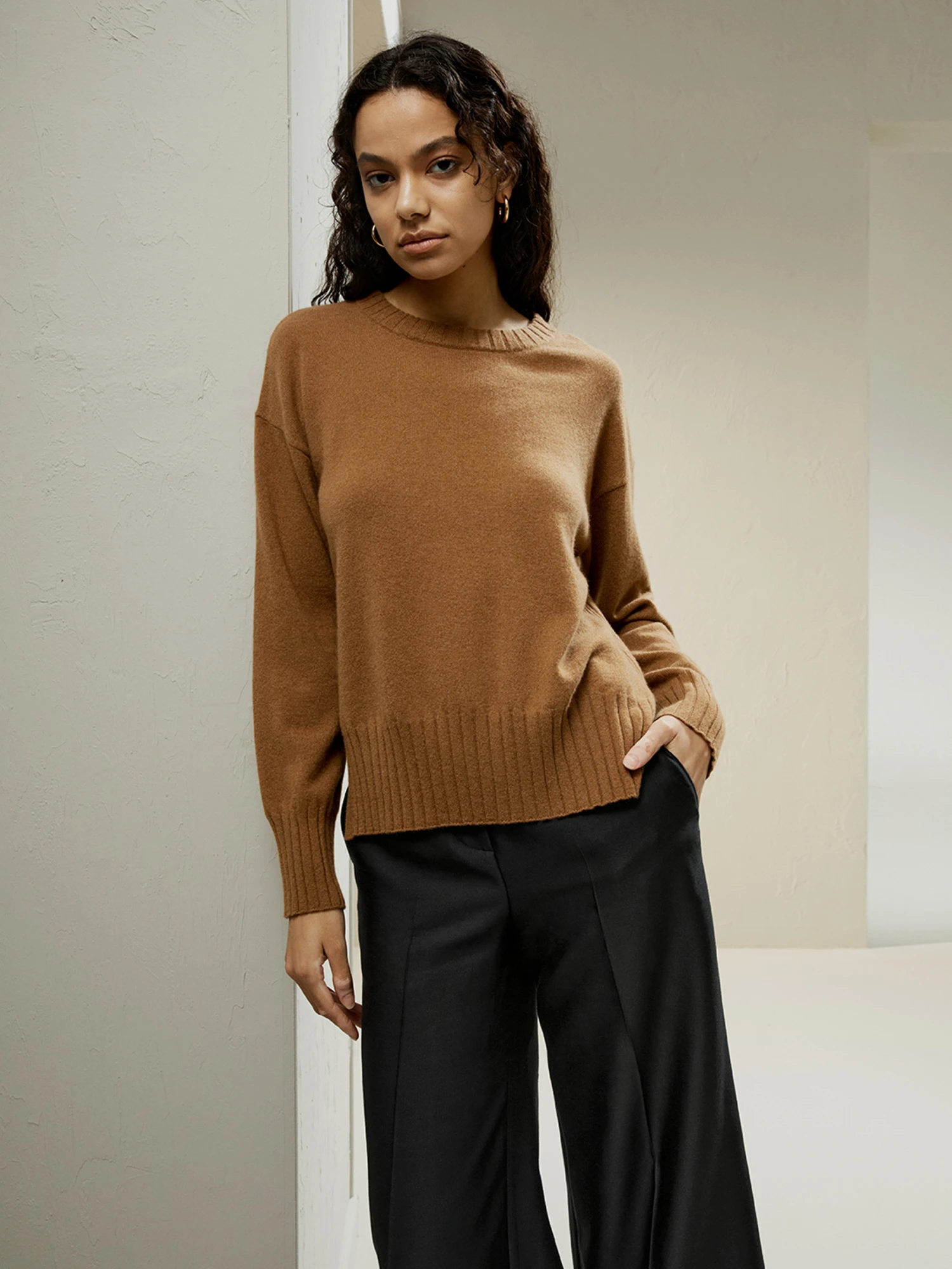 Crew Neck Cashmere Sweater - Image 7