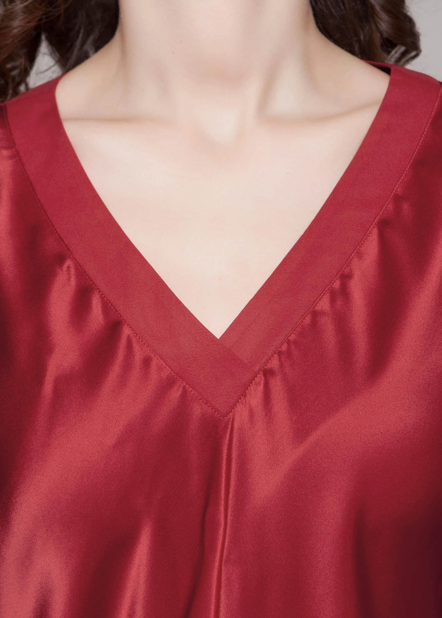 22 Momme Laced Women Silk Pajama Set - Image 6