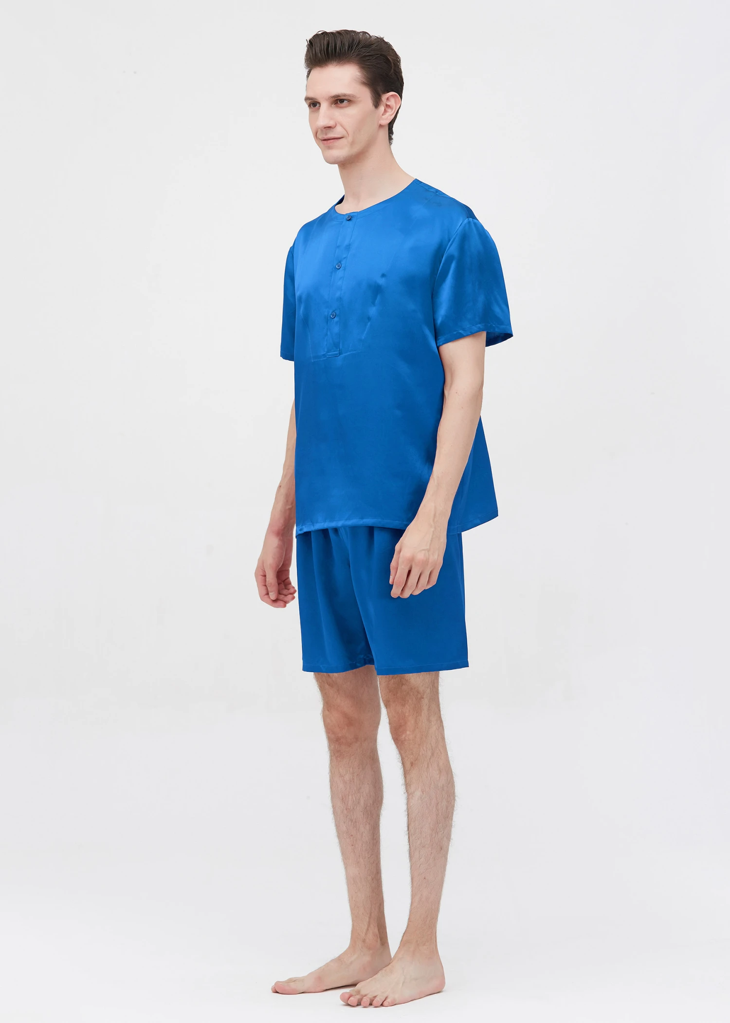 22 Momme Simple Crew Neck Short Pajamas Set - Image 3