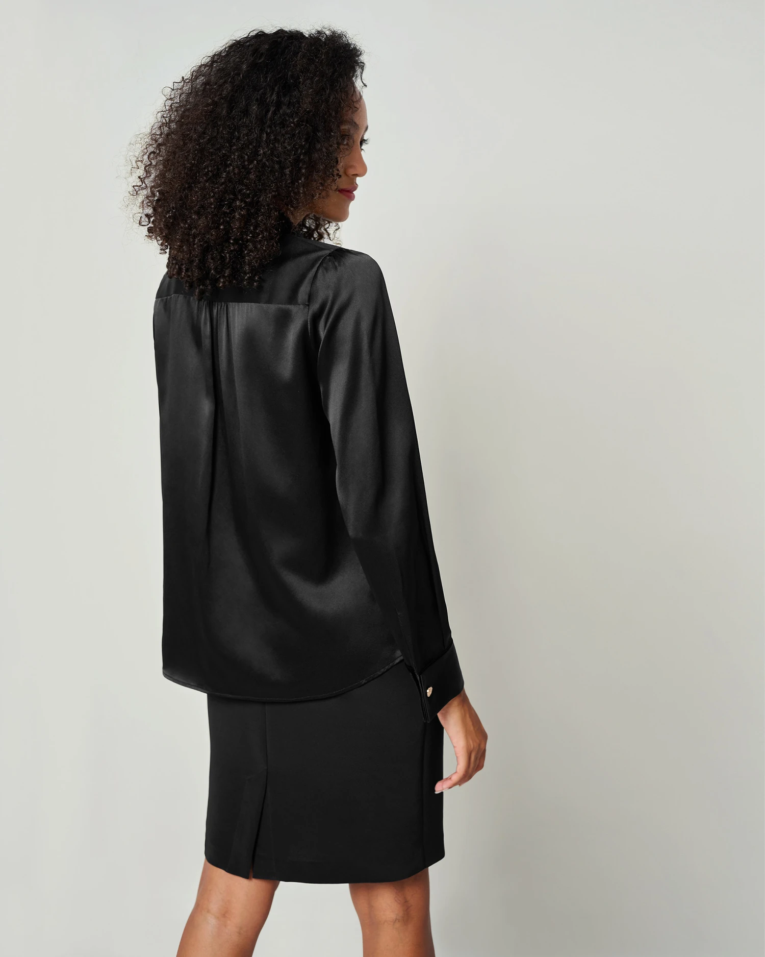 Silk Blouse With Metal Chain - Image 17