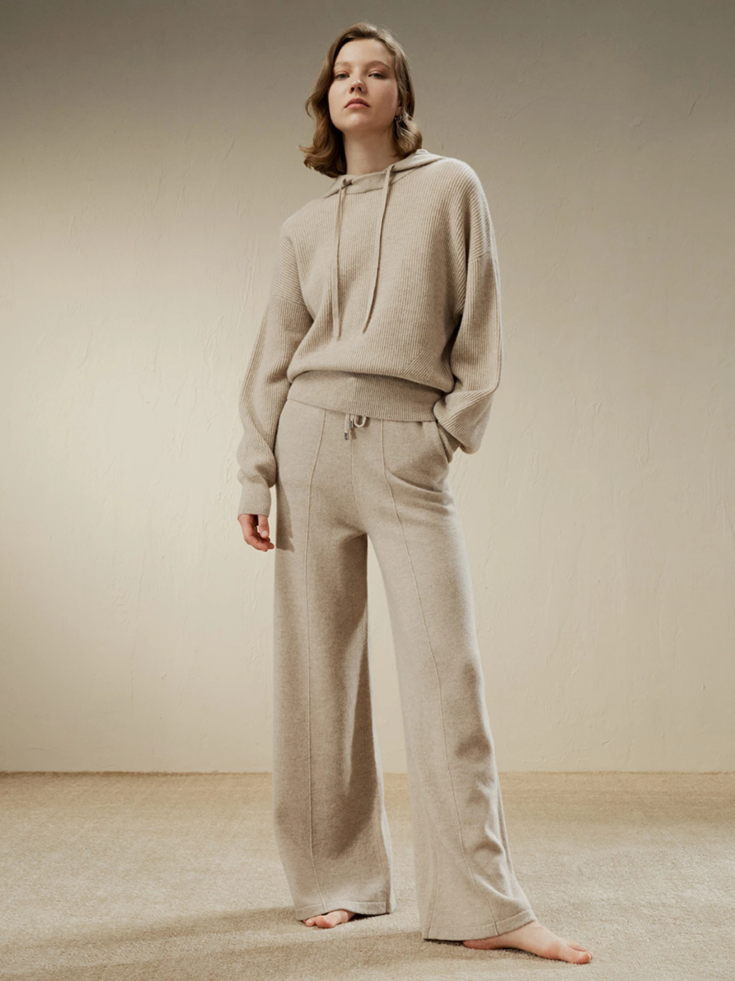 Fluid Cashmere Sweatpants - Image 3