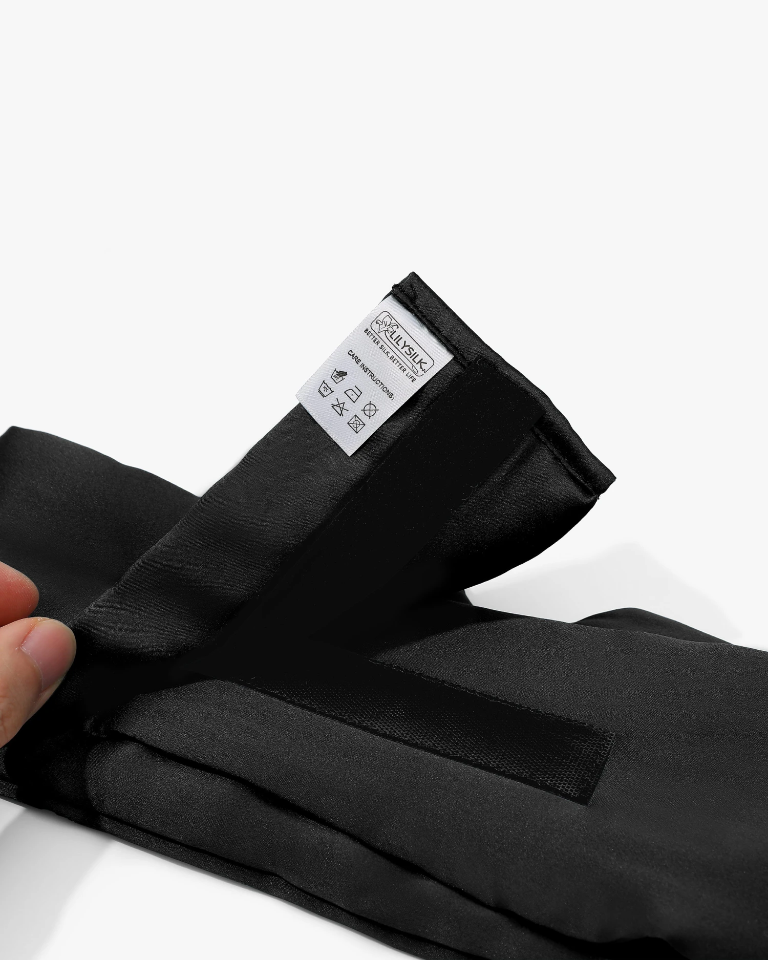 Elegant One Piece Silk Sleep Eye Mask - Image 6