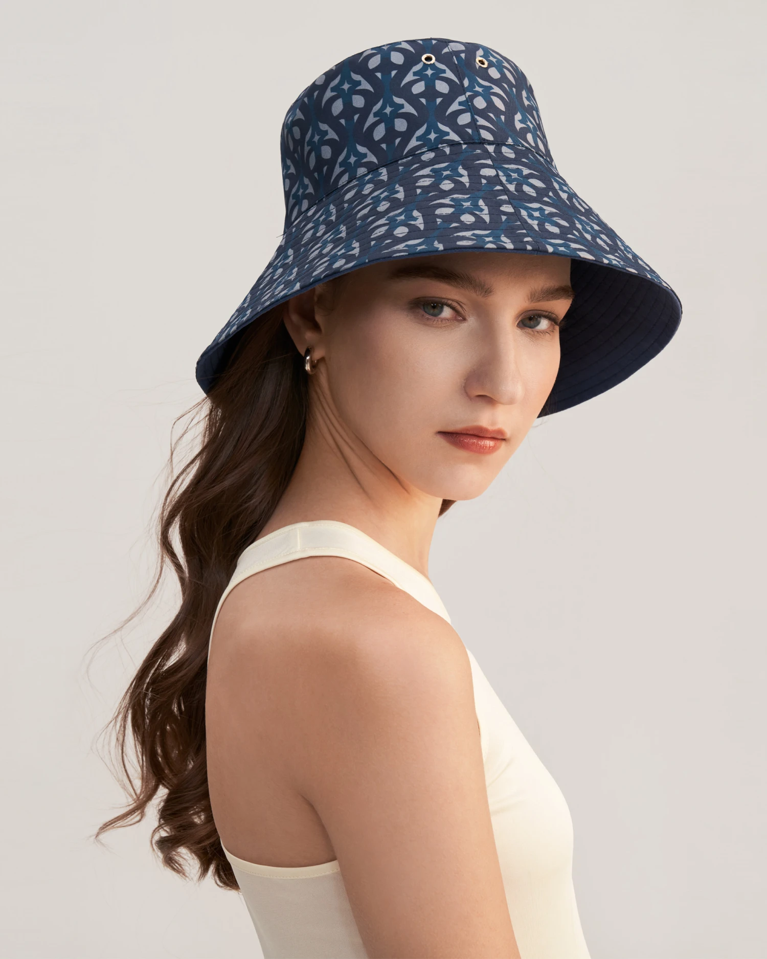 Medallion Lily Silk Twill Double-sided Bucket Hat - Image 3