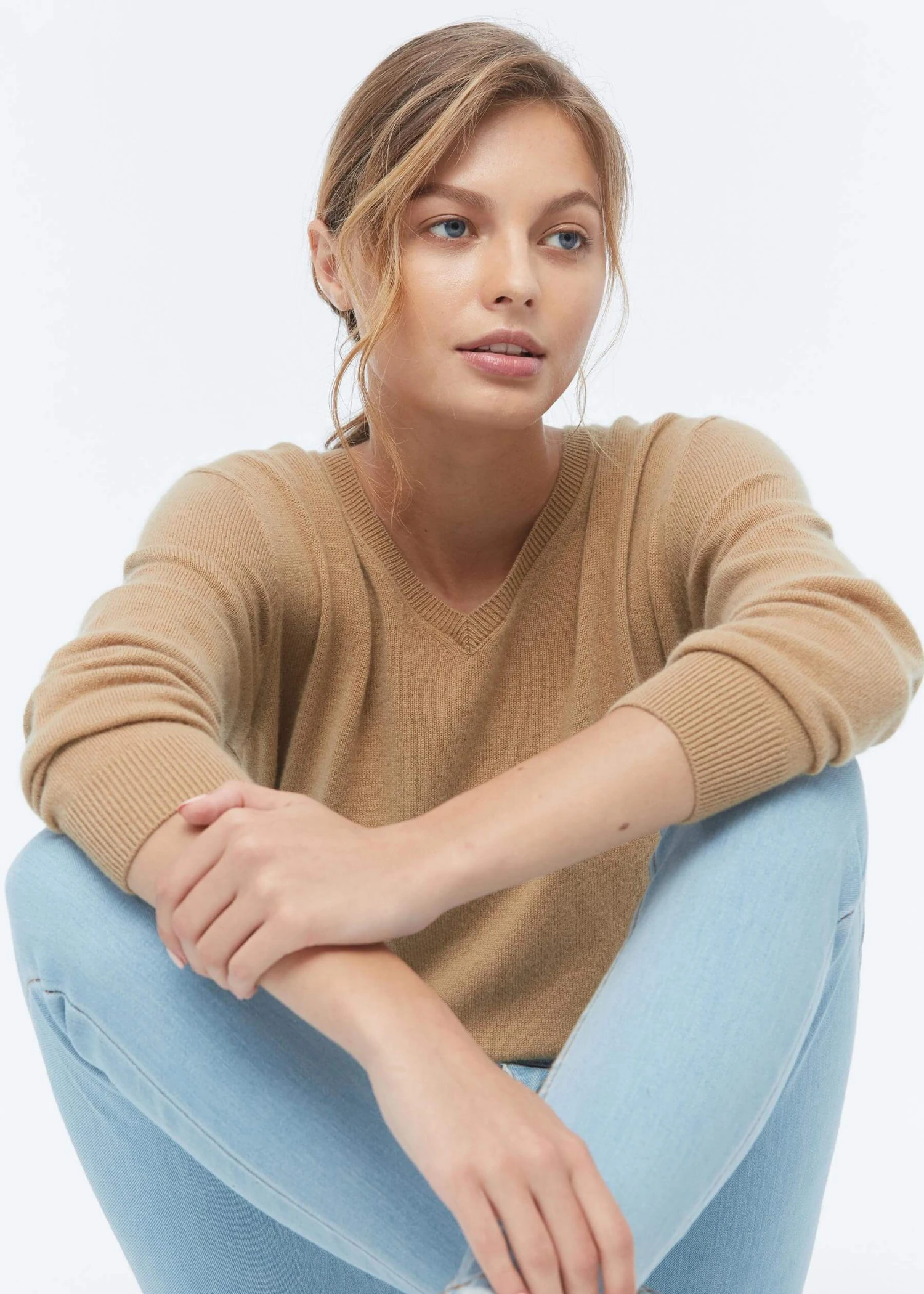 Women's Cashmere V Neck Soft Winter Sweater - Image 10