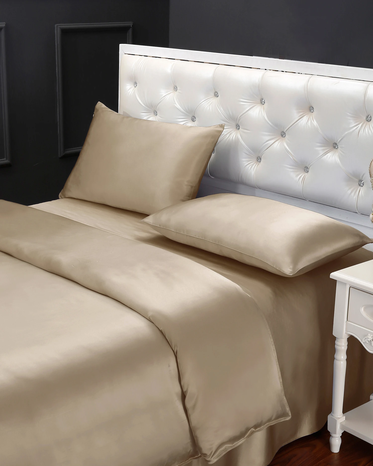 19 Momme Seamless Silk Duvet Cover - Image 18