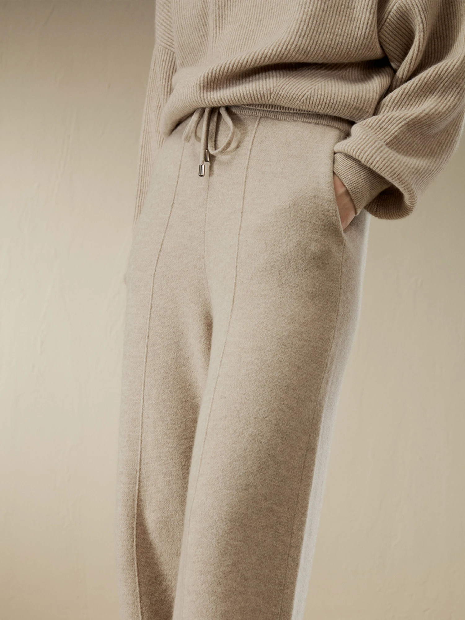 Fluid Cashmere Sweatpants - Image 4
