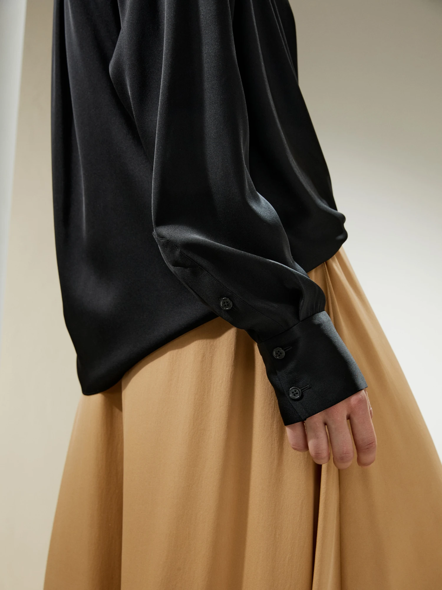 Hem Pleated Silk Blouse - Image 10