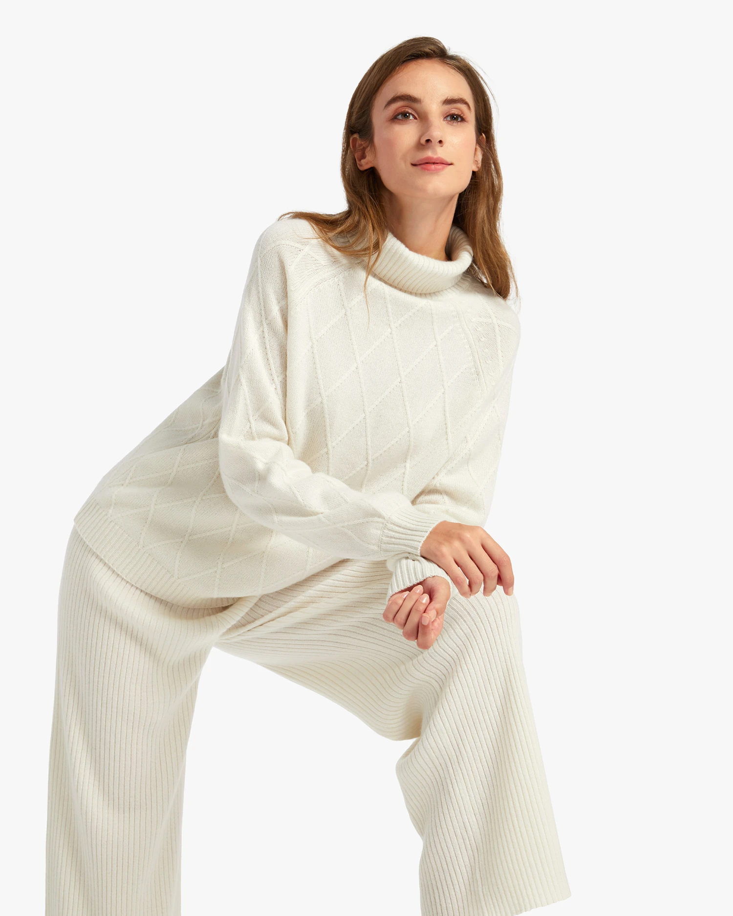 Unique Diamond Knit Cashmere Turtleneck Sweater - Image 10