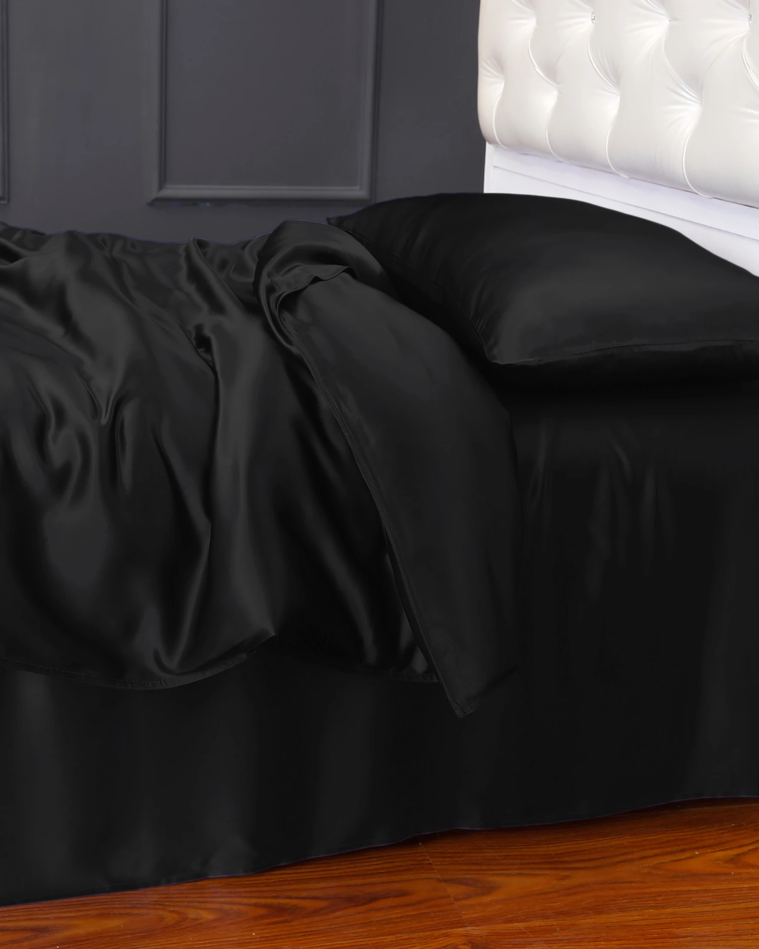 19 Momme Seamless Silk Duvet Cover - Image 11