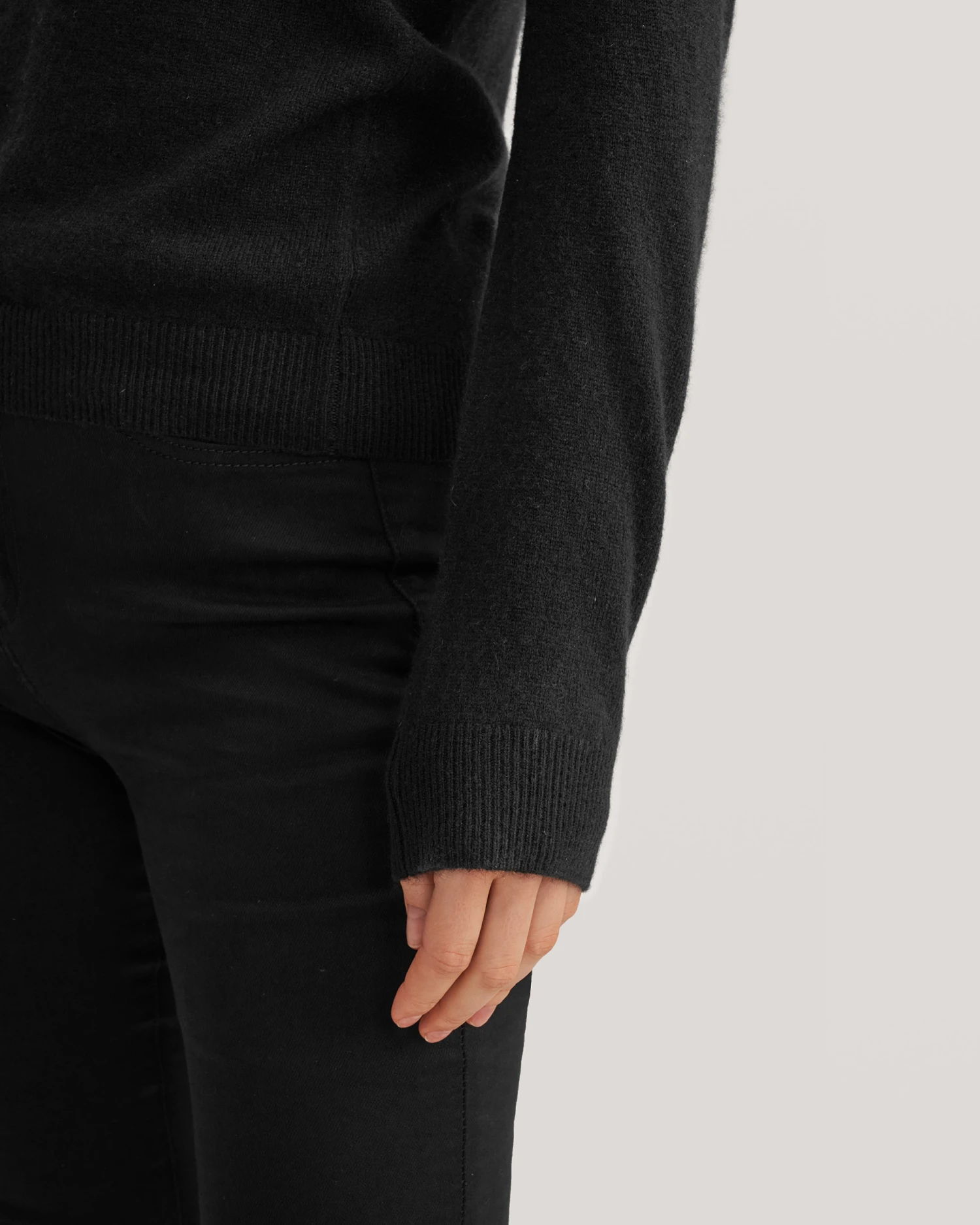 Pure Cashmere Turtleneck Sweater For Women - Image 4