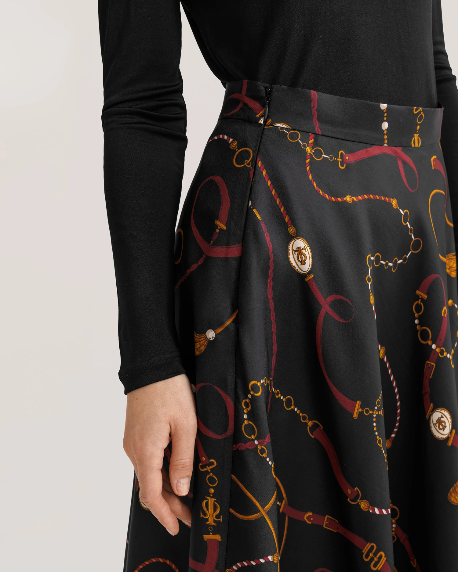 Louisville Print Flare Skirt - Image 11