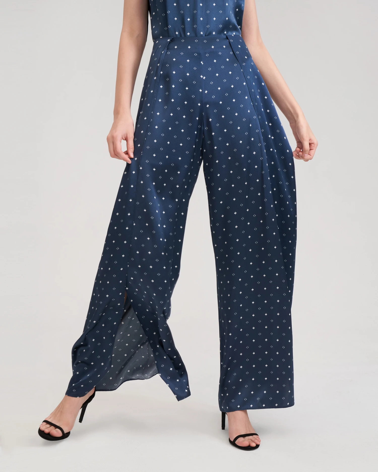 Wide-legged Silk Ginkgo Pants - Image 5
