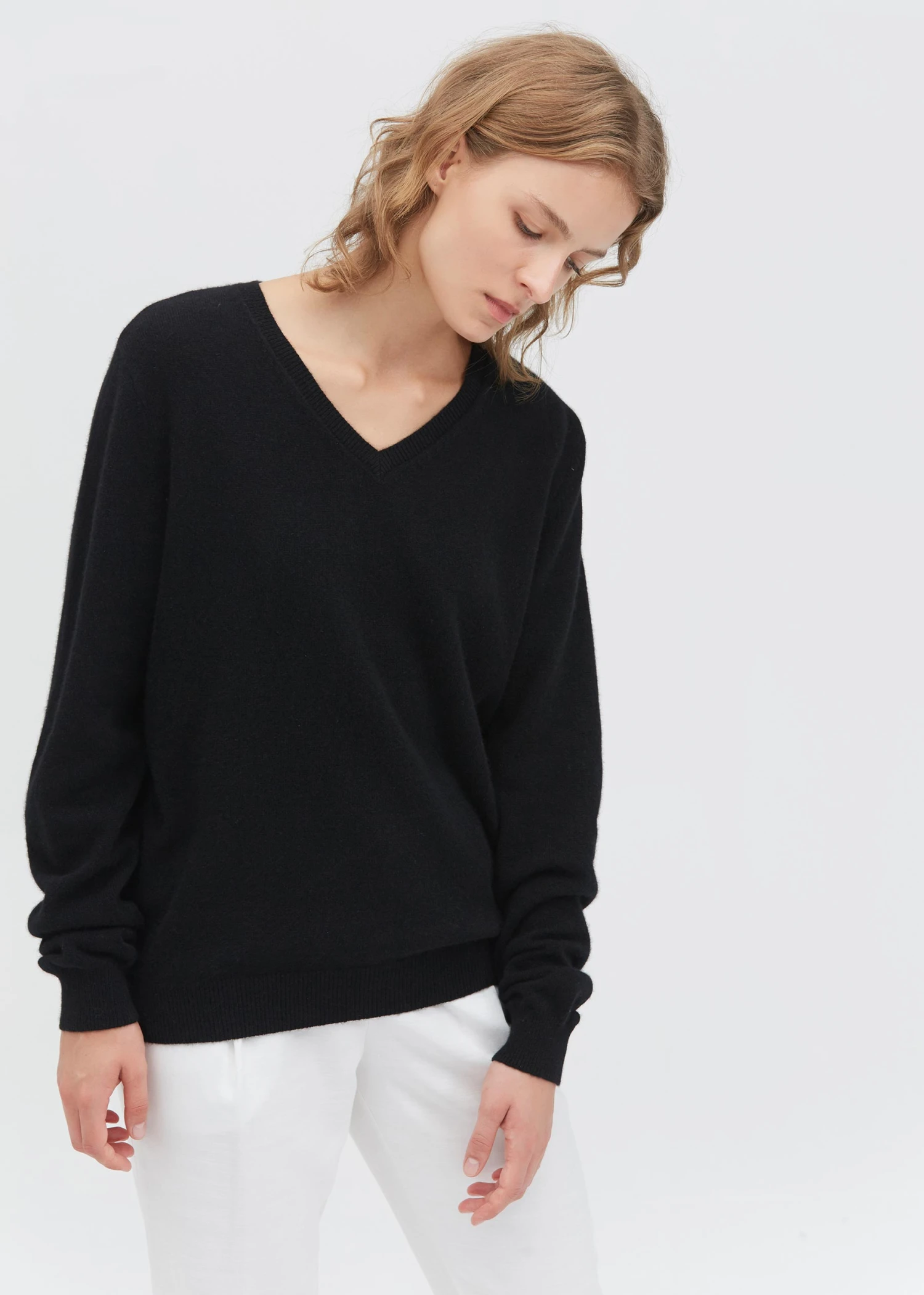 Women's Cashmere V Neck Soft Winter Sweater - Image 5