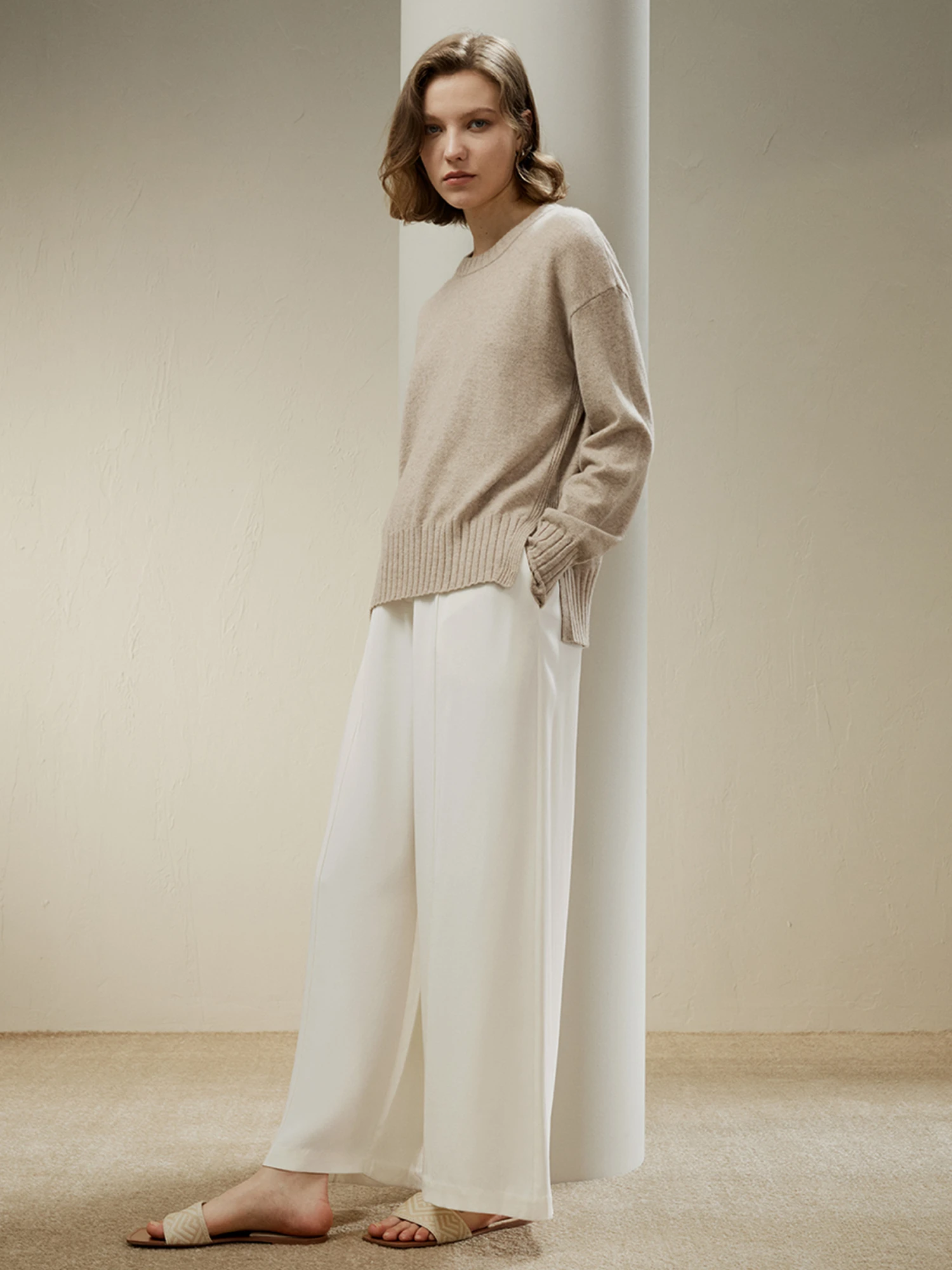 Crew Neck Cashmere Sweater - Image 6