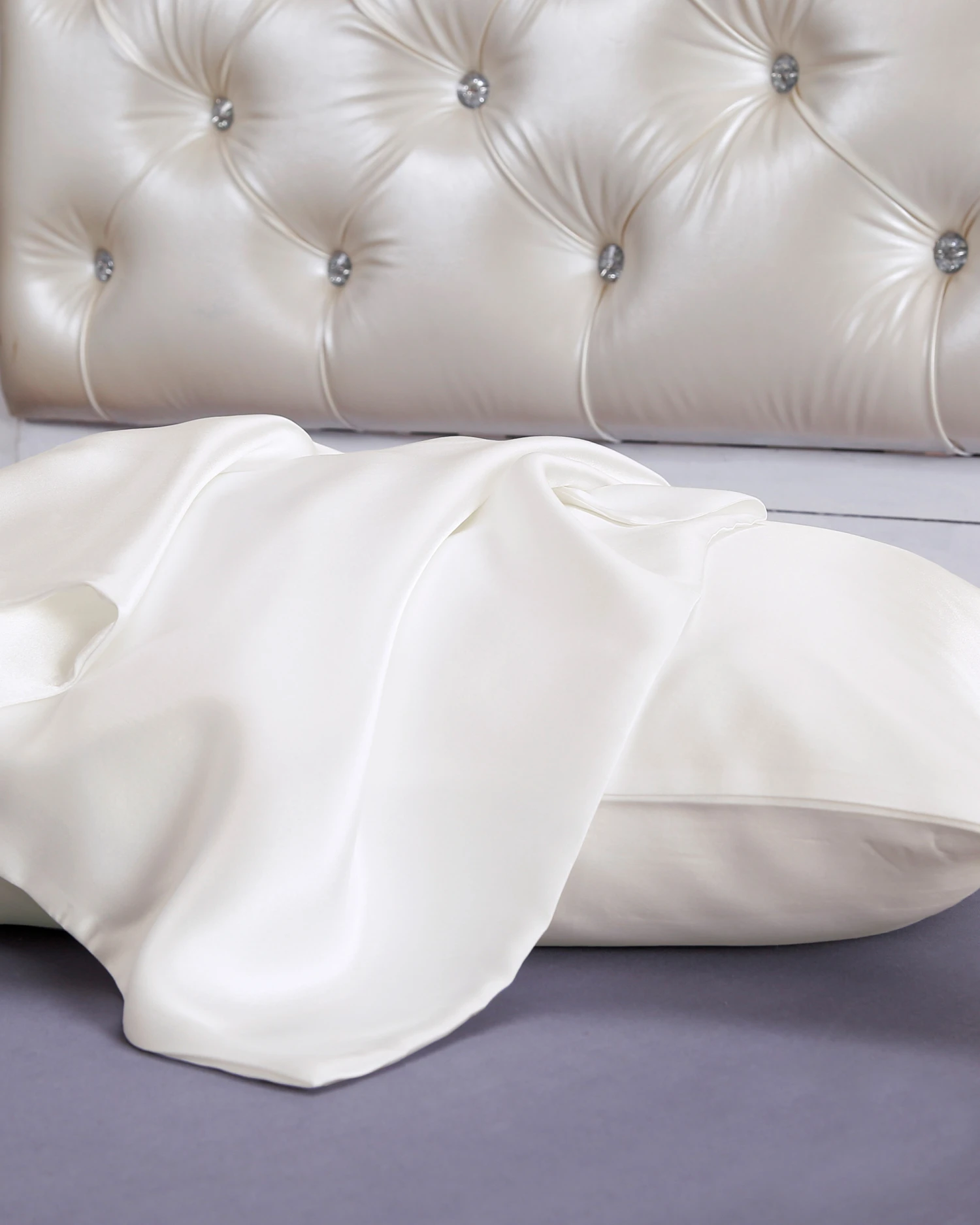 22 Momme Terse Envelope Silk Pillowcase - Image 6