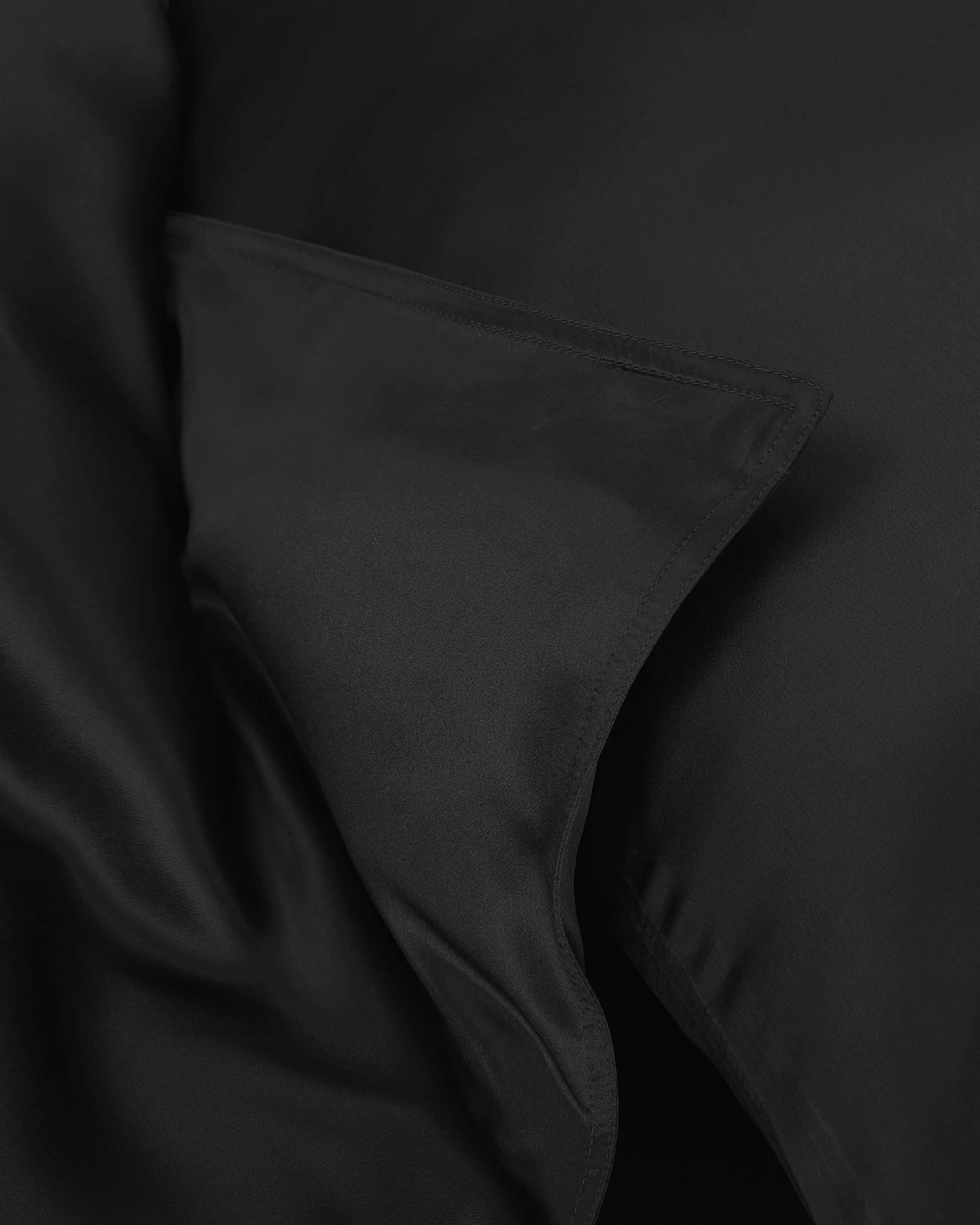 19 Momme Seamless Silk Duvet Cover - Image 14