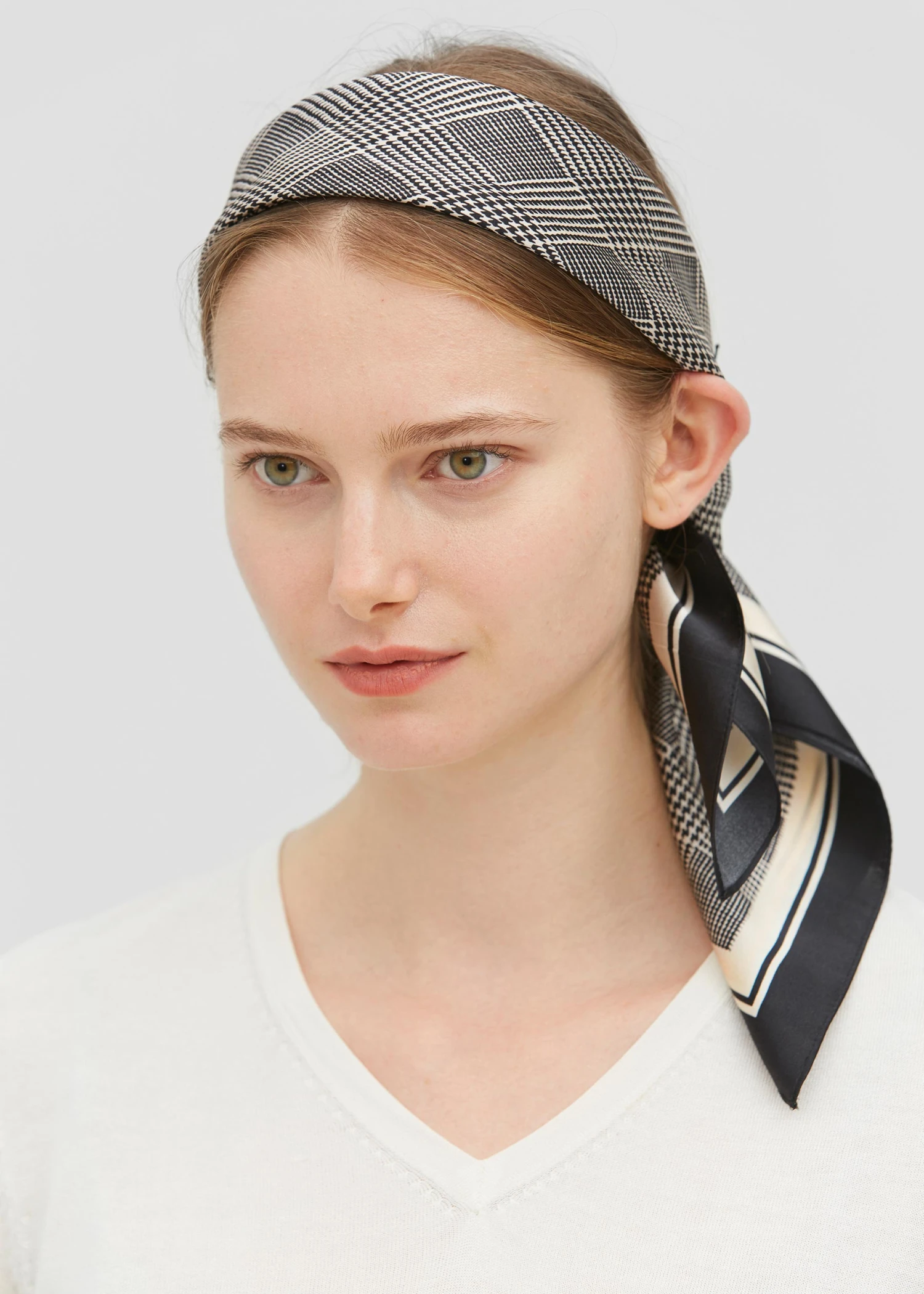 Houndstooth Printed Square Silk Scarf - Image 2